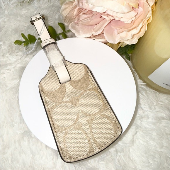 NWOT - Coach Luggage Tag in Signature Canvas - Picture 3 of 3